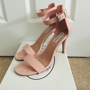 steve madden light pink heels